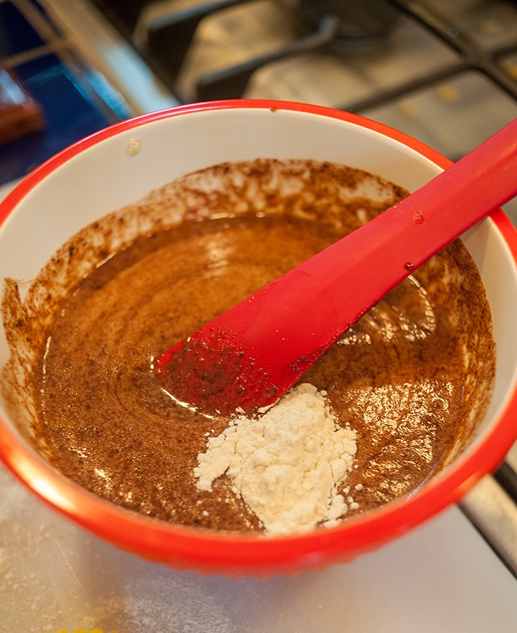 Soft-centred Chocolate Cake Recipe. Manuel Antonio, Puntarenas, Costa Rica. Copyright © 2022 Terence Carter / Grantourismo. All Rights Reserved.