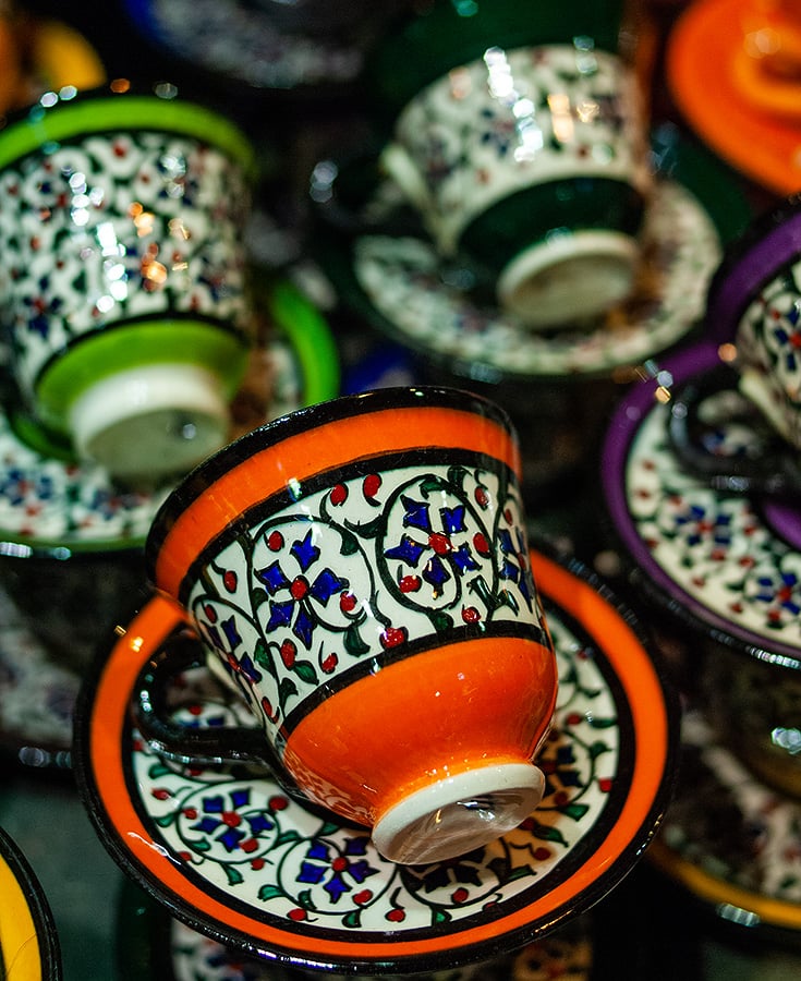 Shopping the Grand Bazaar, Turkey. Istanbul Take-Homes: a Guide to Shopping the Grand Bazaar. Copyright © 2023 Terence Carter / Grantourismo. All Rights Reserved.