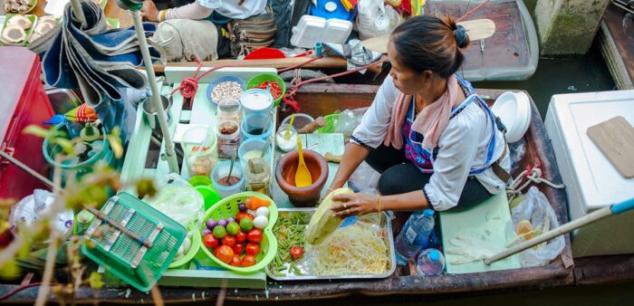 World's Best Food Tours and Culinary Walks, All Tried and Tested. Floating Markets, Bangkok. Copyright © 2022 Terence Carter / Grantourismo. All Rights Reserved. world's best food tours