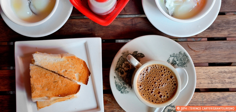 Breakfast in Singapore of Kaya Toast and Kopi to Kickstart Your Day