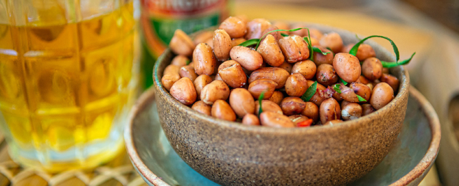 Traditional Roasted Spicy Peanuts Recipe – An Addictive Southeast Asian Snack. Copyright © 2022 Terence Carter / Grantourismo. All Rights Reserved.