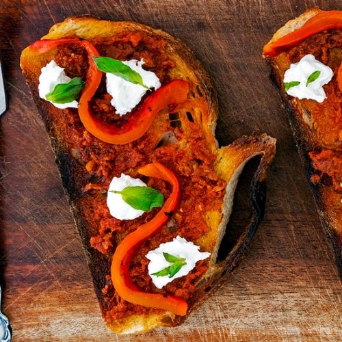 Nduja Bruschetta Recipe with Goats Cheese and Sweet Red Capsicum. Copyright © 2022 Terence Carter / Grantourismo. All Rights Reserved.