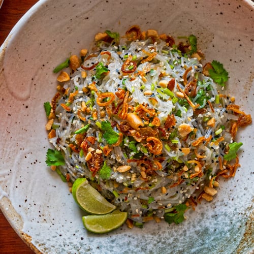Shan Vermicelli Salad Recipe with Sesame, Coriander and Peanuts. Best Burmese recipes and Shan recipes from Myanmar. Copyright © 2022 Terence Carter / Grantourismo. All Rights Reserved.