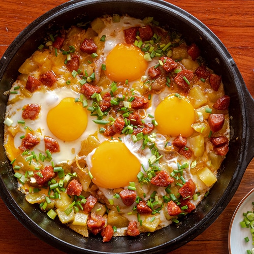 Eggs Potatoes and Chorizo Breakfast Skillet Recipe. best Dutch oven recipes. Copyright © 2022 Terence Carter / Grantourismo. All Rights Reserved.