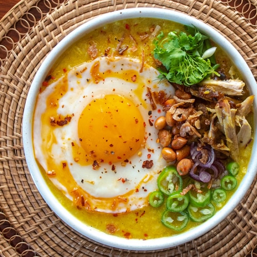 Turmeric Rice Porridge Recipe with Fried Eggs. Fried eggs recipes. Best Rice Bowl Recipes. Copyright © 2022 Terence Carter / Grantourismo. All Rights Reserved.