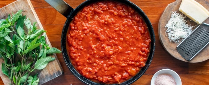 Rich Italian Tomato Sauce Recipe for Pasta, Meatballs and Parmas. Copyright © 2022 Terence Carter / Grantourismo. All Rights Reserved.