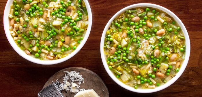 Green Minestrone Soup Recipe for a Versatile Italian Vegetable Soup. Copyright © 2022 Terence Carter / Grantourismo. All Rights Reserved.
