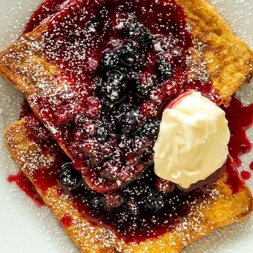 Easy French Toast Recipe with Mixed Berries and Cream. Copyright © 2022 Terence Carter / Grantourismo. All Rights Reserved.