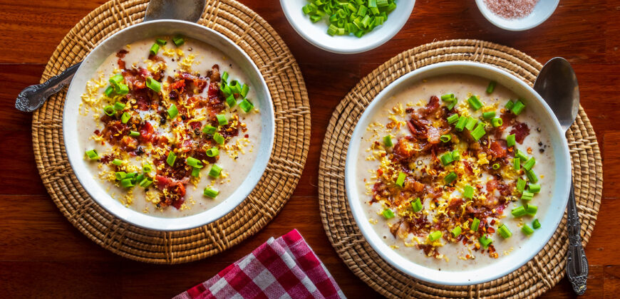 Baked Potato Soup Recipe with Crispy Bacon, Cheddar, Sour Cream and Chives. Copyright © 2022 Terence Carter / Grantourismo. All Rights Reserved.
