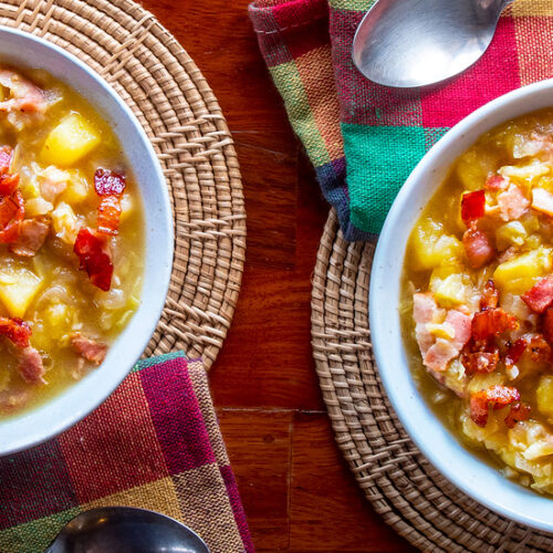 Potato and Bacon Soup Recipe with Crispy Bacon and Croutons. Copyright © 2022 Terence Carter / Grantourismo. All Rights Reserved.