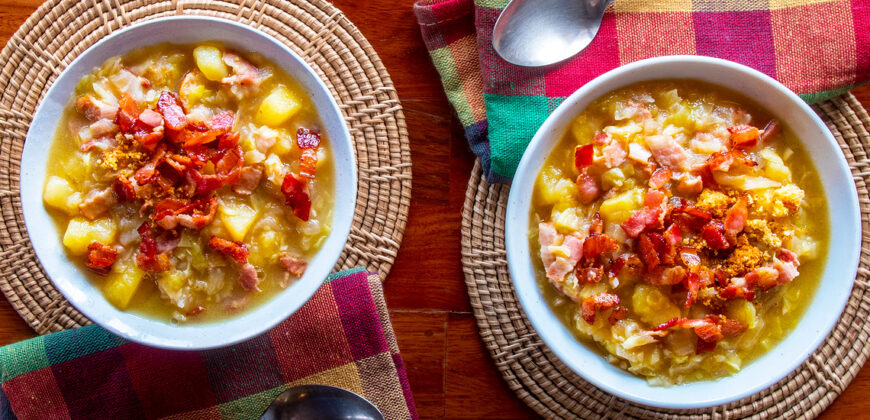 Potato and Bacon Soup Recipe with Crispy Bacon and Croutons. Copyright © 2022 Terence Carter / Grantourismo. All Rights Reserved.