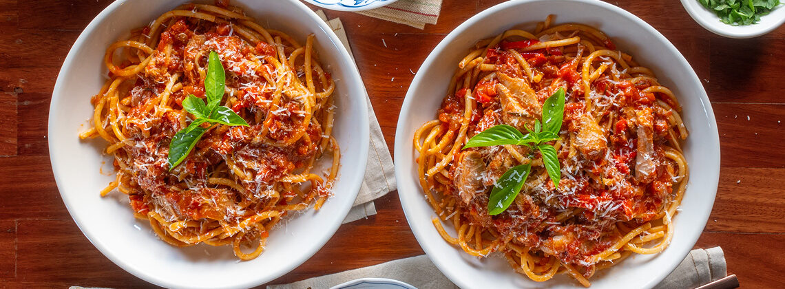 Chicken Cacciatore Pasta Recipe for Spaghetti Cacciatore. Best canned tomatoes recipes. Copyright © 2022 Terence Carter / Grantourismo. All Rights Reserved.