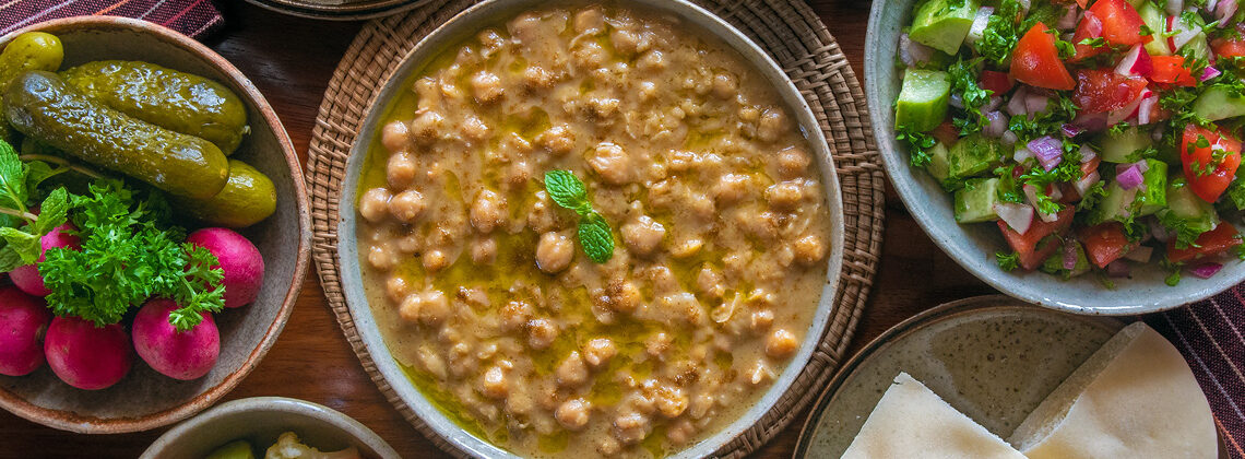 Hummus Balila Recipe for Creamy Warm Chickpeas Spiced with Cumin. Best hummus recipes. Copyright © 2023 Terence Carter / Grantourismo. All Rights Reserved.
