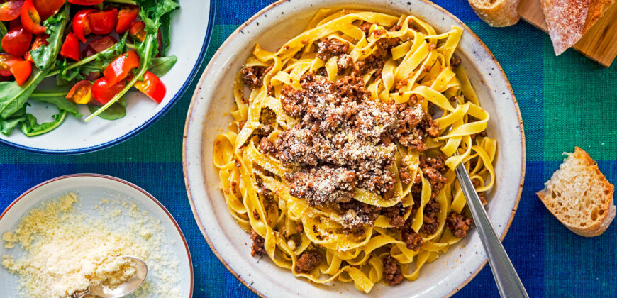 Ragù alla Bolognese Recipe – Bolognese Sauce. Best ground beef recipes. Copyright © 2022 Terence Carter / Grantourismo. All Rights Reserved.