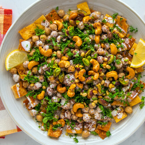 Crispy Pita, Spiced Chickpeas and Yogurt Sauce for Middle Eastern Fatteh. Copyright © 2023 Terence Carter / Grantourismo. All Rights Reserved.