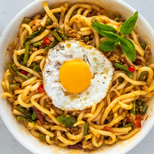 Pad Kra Pao Udon Recipe for Deliciously Inauthentic Noodles. Copyright © 2023 Terence Carter / Grantourismo. All Rights Reserved.