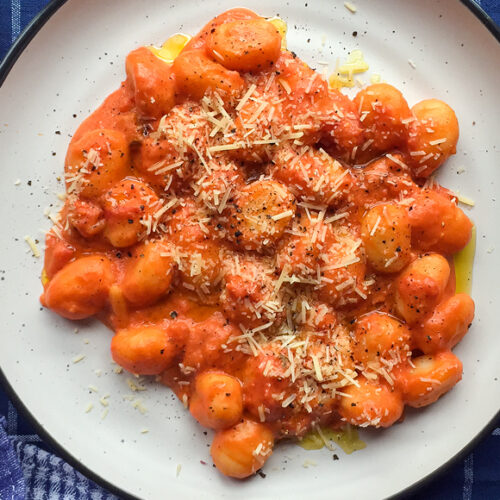 Comforting Gnocchi in Creamy Tomato Pasta Sauce in 10 Minutes Copyright © 2024 Terence Carter / Grantourismo. All Rights Reserved.