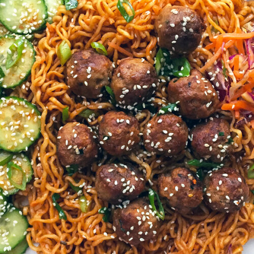 Korean Spicy Ramen Noodles and Meatballs Recipe. Copyright © 2024 Terence Carter / Grantourismo. All Rights Reserved.