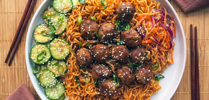 Korean Spicy Ramen Noodles and Meatballs Recipe. Copyright © 2024 Terence Carter / Grantourismo. All Rights Reserved.