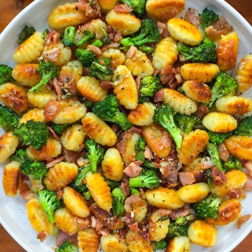 Crispy Pan Fried Gnocchi Recipe with Broccoli and Crunchy Bacon. Best broccoli recipes. Copyright © 2024 Terence Carter / Grantourismo. All Rights Reserved.