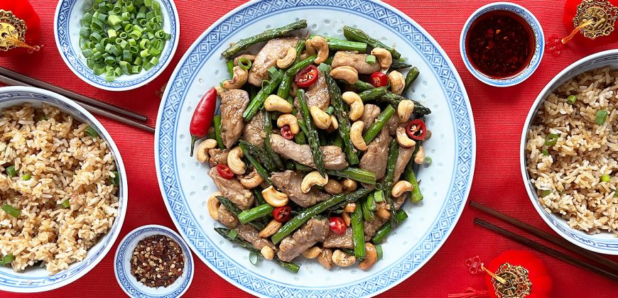 Easy Cashew Chicken Recipe with Crunchy Asparagus and Chilli. Copyright © 2025 Terence Carter / Grantourismo. All Rights Reserved.