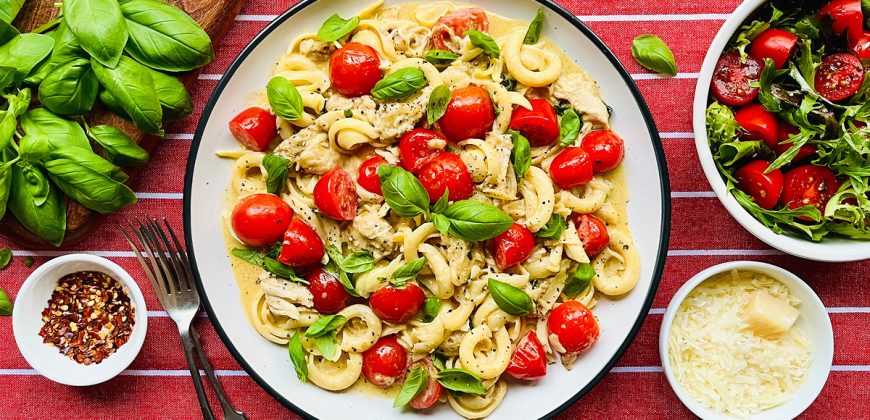 Caprese Pasta Recipe with Chicken, Cherry Tomatoes and Basil. Copyright © 2025 Terence Carter / Grantourismo. All Rights Reserved.